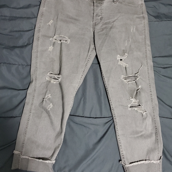 Hollister Jean Capri - Picture 2 of 2